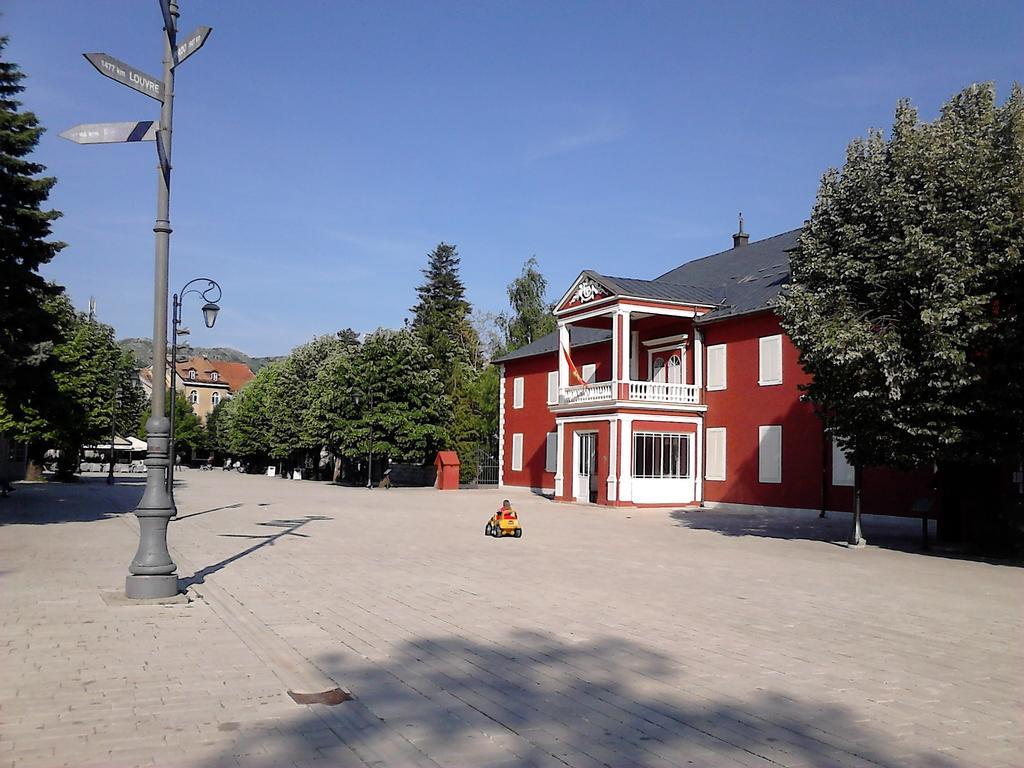 Apartments Mirkovic Cetinje Bagian luar foto
