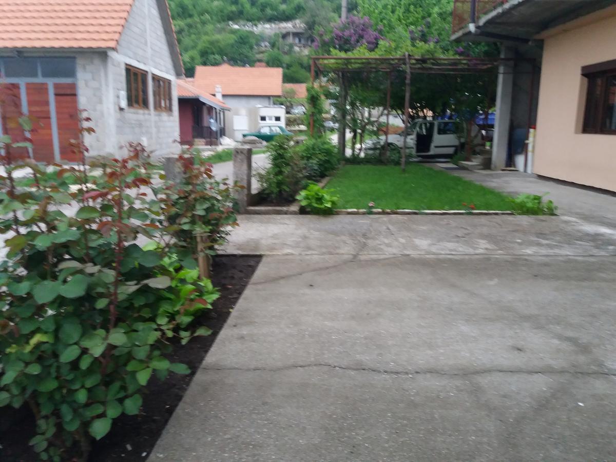 Apartments Mirkovic Cetinje Bagian luar foto