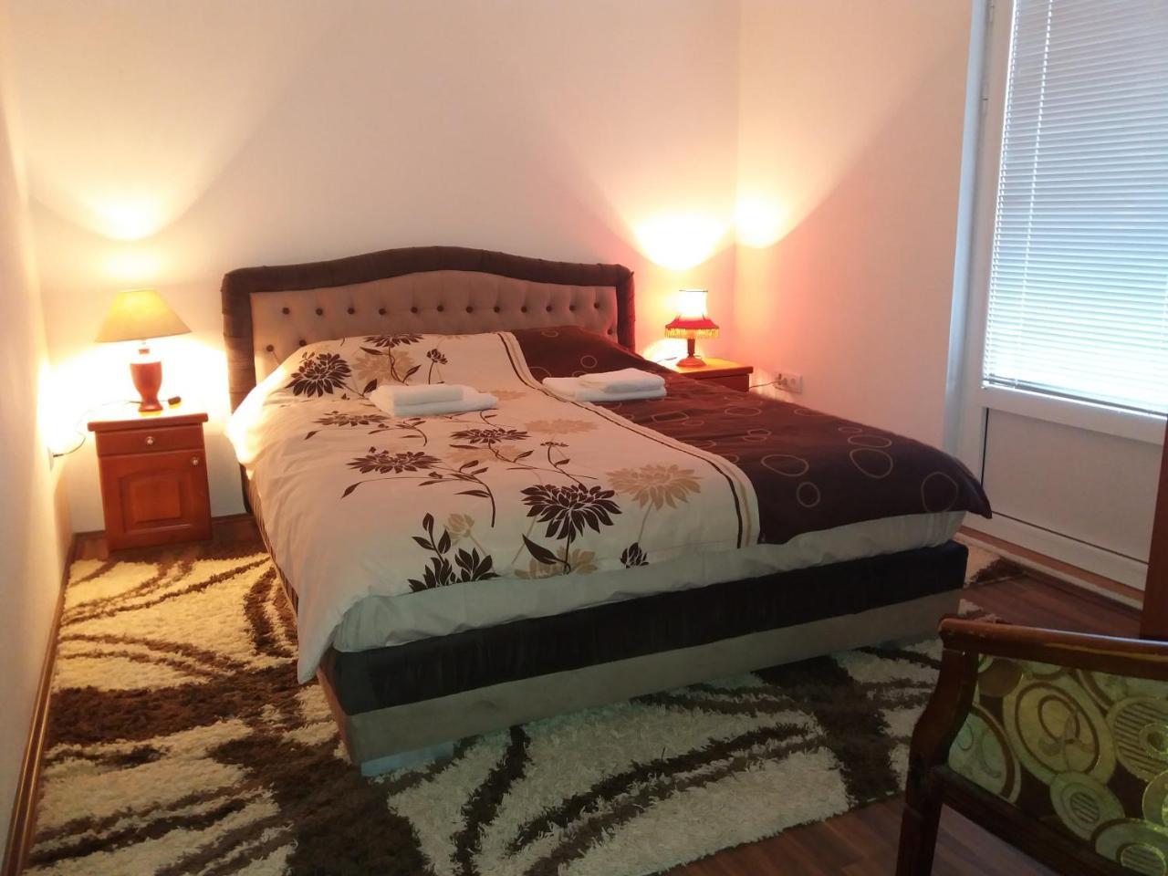 Apartments Mirkovic Cetinje Bagian luar foto