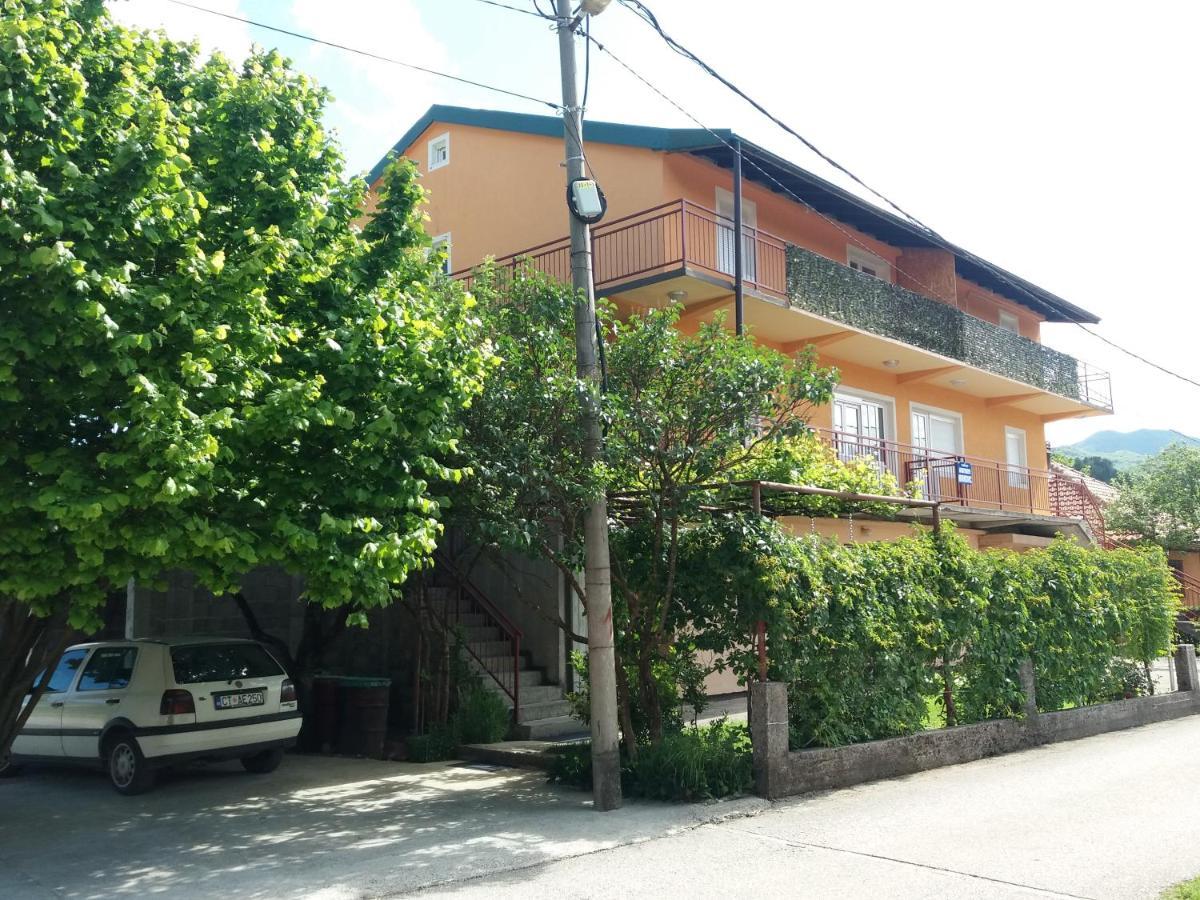 Apartments Mirkovic Cetinje Bagian luar foto